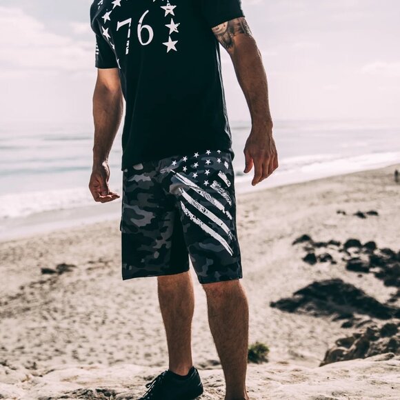 Grey Camo Swim Trunks Size 36 - Picture 6 of 6